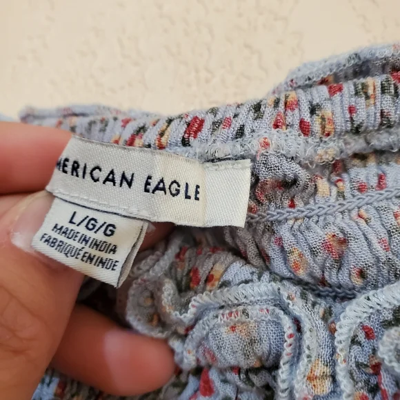 American Eagle Floral Blue Crop Top - Picture 5 of 8